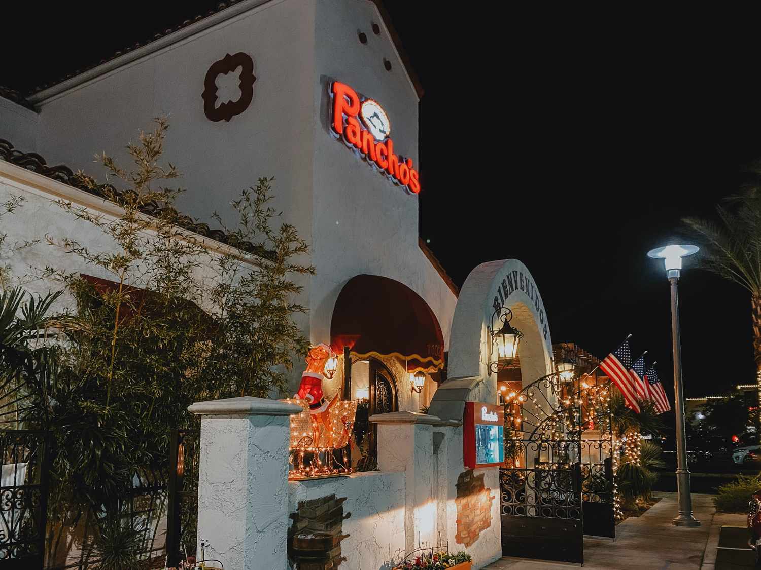 Read more about the article Pancho’s Mexican Restaurant – Downtown Summerlin